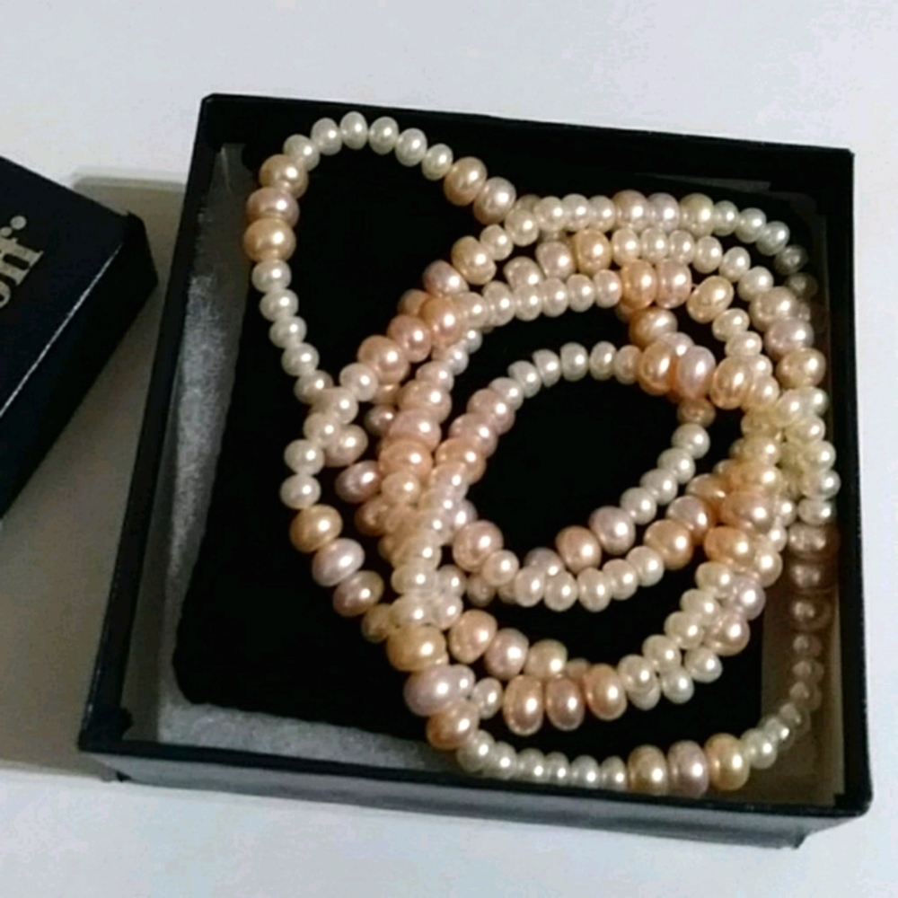 Pearl bracelets